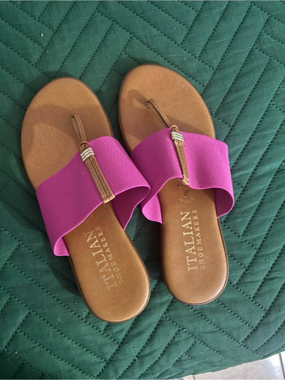 Italian Shoemakers Magenta Wide-strap Slide Sandals